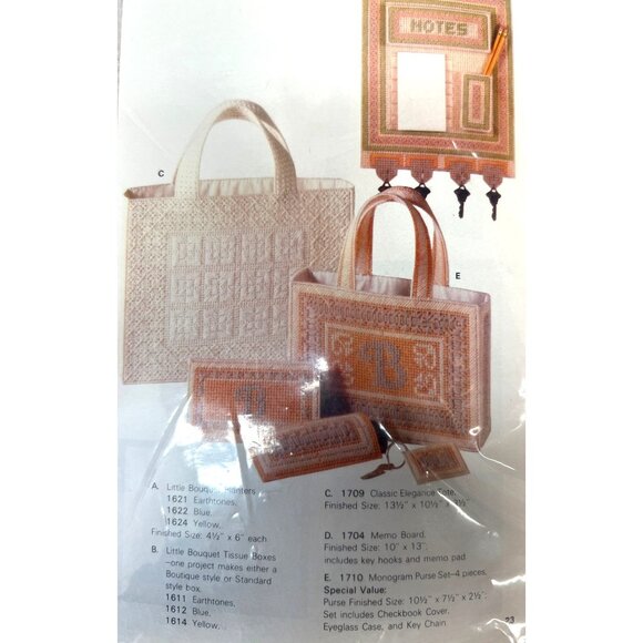 Artcraft Concepts Monogram Purse Set 4 Piece Plastic Canvas Kit Quickpoint - Picture 2 of 2